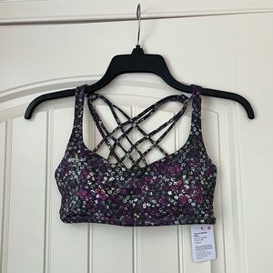 NWT Lululemon Free to be Wild sports bra